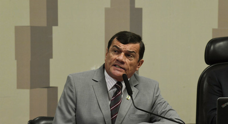 Ministro da Defesa, general Paulo Sérgio Nogueira, em comissão no Senado sobre eleições