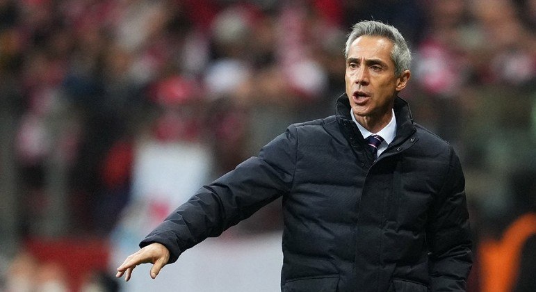 Paulo Sousa assinou contrato com o Flamengo até o fim de 2023 