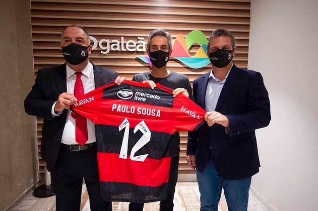 Paulo Sousa recebeu a camisa de número 12 do Flamengo