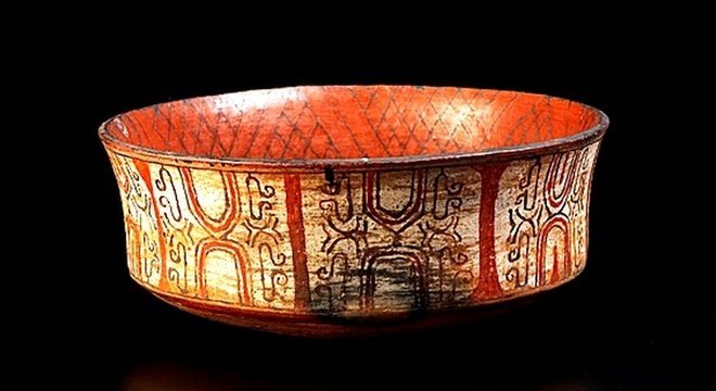  Peça de cerâmica Kadiwéu, do Mato Grosso do Sul, era uma das peças que estavam no Museu Nacional antes do incêndio 