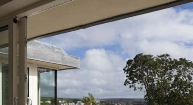 Pedra mineira serrada como piso