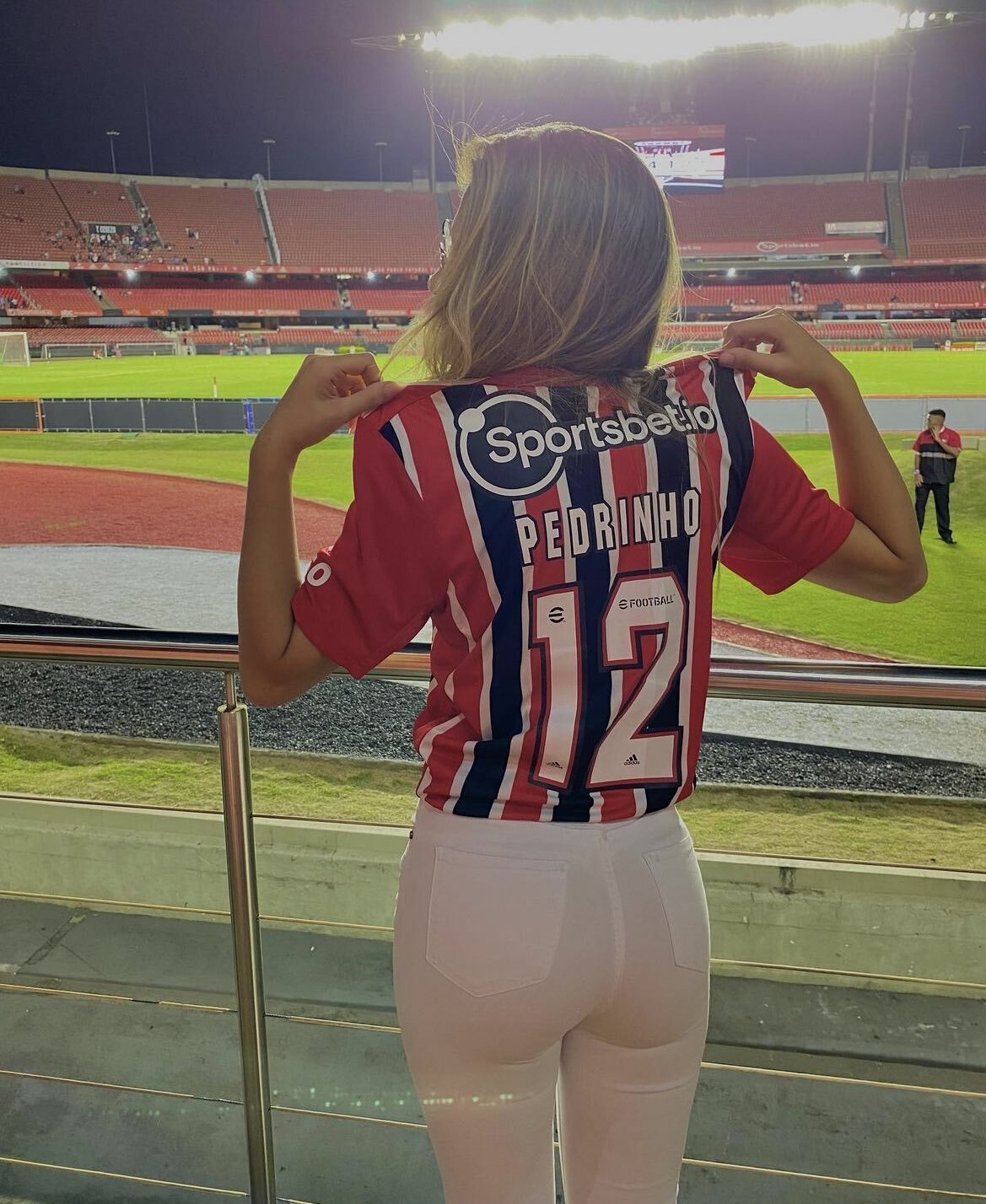 Amanda ia acompanhar jogos do São Paulo com a camiseta do então namorado