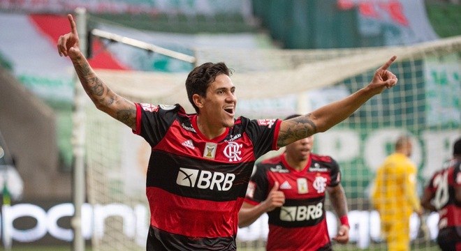 Palmeiras fez pressão para enfrentar o Flamengo com 7 desfalques. Só empatou