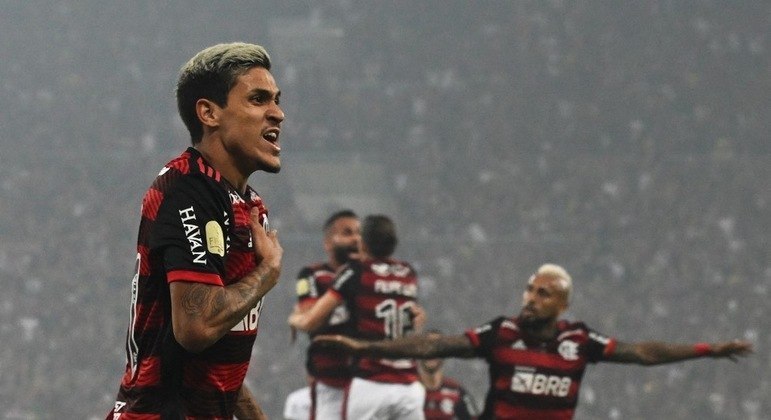 Pedro marcou o primeiro gol, aos seis minutos de jogo. A impressão era que o título seria fácil. Não foi