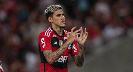 Pedro em ação com a camisa do Flamengo