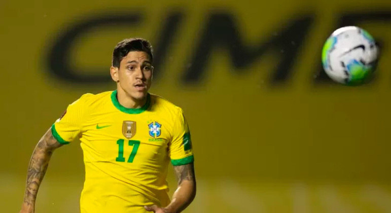 PEDRO - Atacante que esteve próximo de disputar a Olimpíada, já recebeu chances com Tite e tem boas chances e é bem cotado na equipe canarinha.