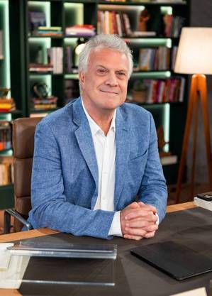 Pedro Bial vai apresentar o "Linha Direta"