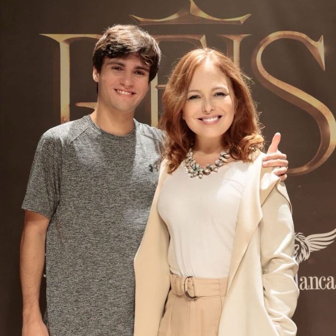 Flavia Magnani e Pedro David, que faz seu filho, Itreão, na série 'Reis'
