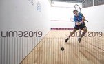 Pedro de Aguiar durante partida contra o canadense Adam Delierre