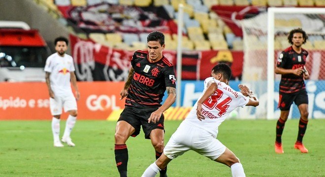 Pedro, que vive ótima fase, dessa vez não marcou pelo Flamengo