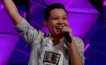 Pedro Henrique, de 11 anos, conquistou os jurados com uma performance da música Lindo Balão Azul, de Guilherme Arantes. No palco, ele fez com que 98 jurados se levantassem com uma apresentação cheia de atitude