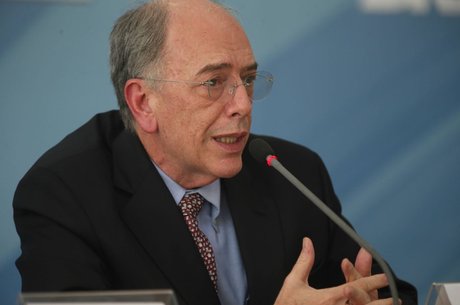 Pedro Parente pede demissão da Petrobras