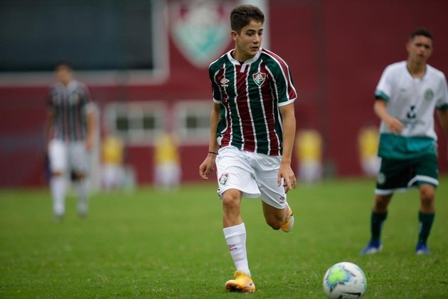 Pedro Rocha - nascido em 15/01/2003 - contrato até 31/12/2024. Fluminense tem 100% dos direitos.