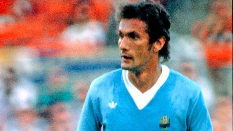 Pedro Rocha (Uruguai): 4 Copas do Mundo (1962, 1966, 1970 e 1974).