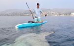 Rich German e o amigo Matthew Wheaton praticavam stand up paddle quando depararam com um peixe-lua gigantesco na costa de Laguna Beach, no estado da Califórnia, Estados Unidos