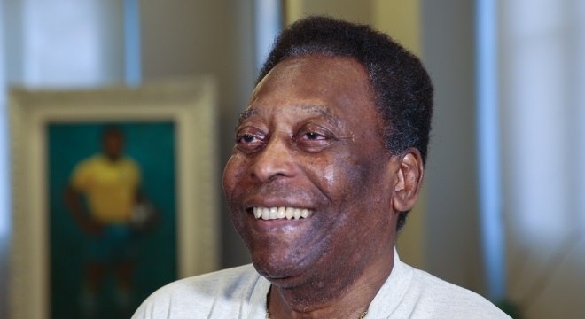 Pelé atualmente está com 79 anos