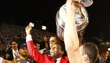 Preso à cadeira de rodas, Pelé não quer ir à final da Libertadores