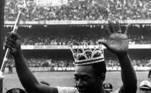Pelé – FutebolPaís: BrasilConquistas importantes: 3 vezes campeão do mundo com a seleção brasileira (1958, 1962 e 1970)