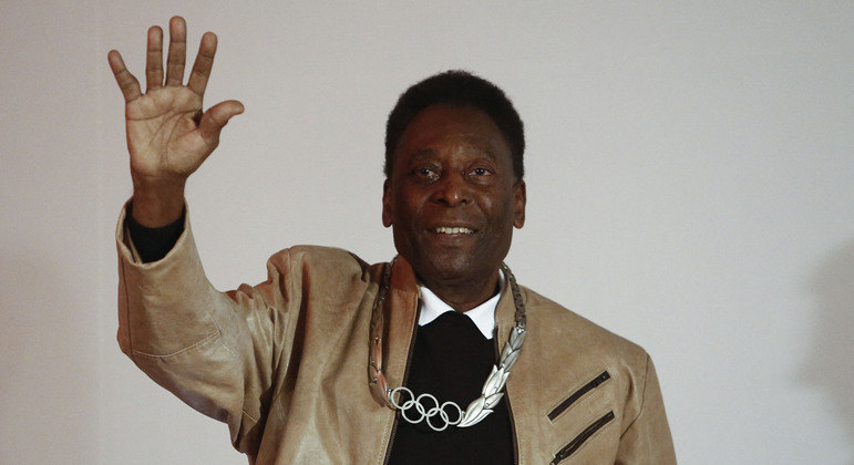 Boletim médico de Pelé revela que o Rei apresentou uma piora no câncer de cólon