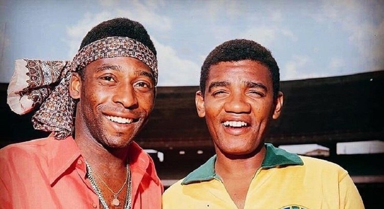 Gênios do futebol e da música: Pelé e Simonal