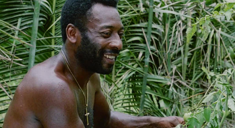 Maior jogador de futebol de todos os tempos, Pelé também se arriscou no cinema e na TV. O atleta, que morreu aos 82 anos, participou de filmes nacionais e de produções de Hollywood. O R7 listou sete participações marcantes do Rei no cinema