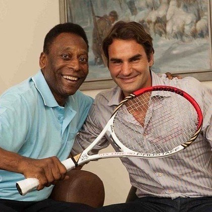 Além das felicitações, Pelé deu apoio a grandes atletas que decidiram se aposentar das quadras. Para o suíço Roger Federer, ele publicou: 