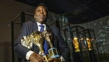 Maior artilheiro da seleção, Pelé completa 82 anos
