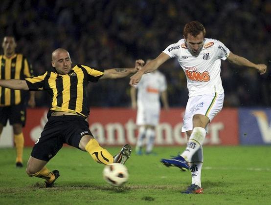 Peñarol (URU) 0 x 0 Santos – O jogo de ida da decisão da Libertadores de 2011 foi bastante nervoso e equilibrado, mas terminou com empate sem gols, resultado importante para o Peixe levar pro confronto de volta. 