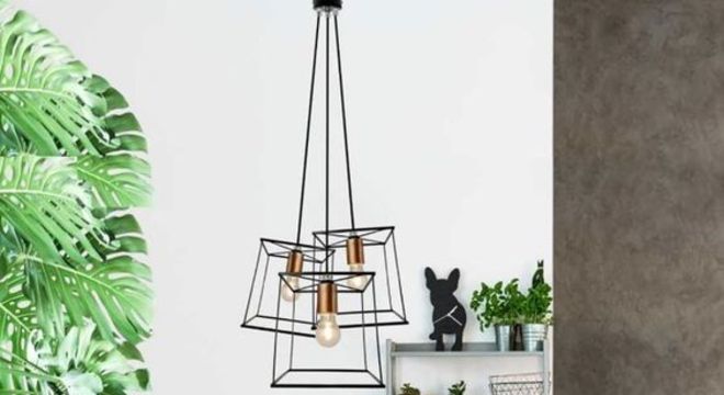 Pendente aramado preto na sala de jantar