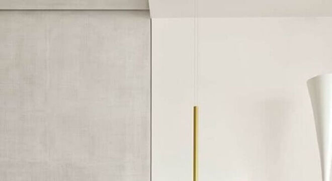 pendente para quarto com design moderno e acabamento dourado