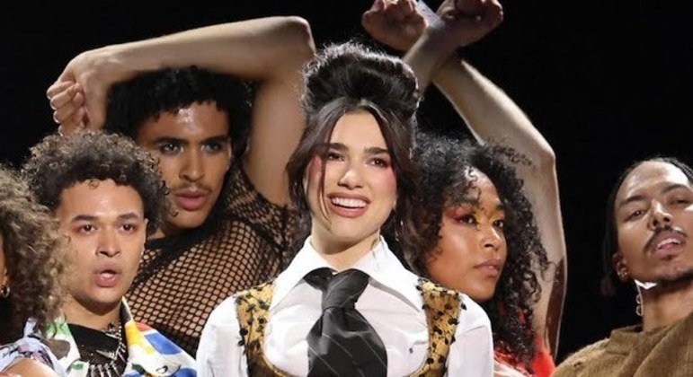 A divulgação de Future Nostalgia também foi feita como nos velhos tempos. A inglesa apareceu em vários programas de televisão do mundo inteiro, premiações e grandes eventos. Ela foi a it-girl do pop entre 2019 e 2022, com a carinha marcada onde quer que fosse, sempre performando com excelência alguma canção do álbum