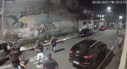 Perseguição policial na zona leste de SP termina com forte batida entre veículos