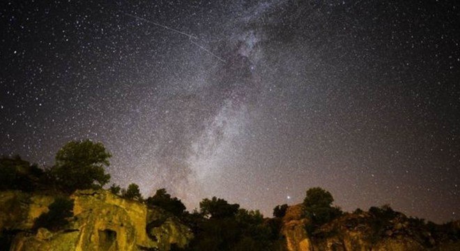 A chuva de estrelas das Perseidas pode ser vista no mês de agosto