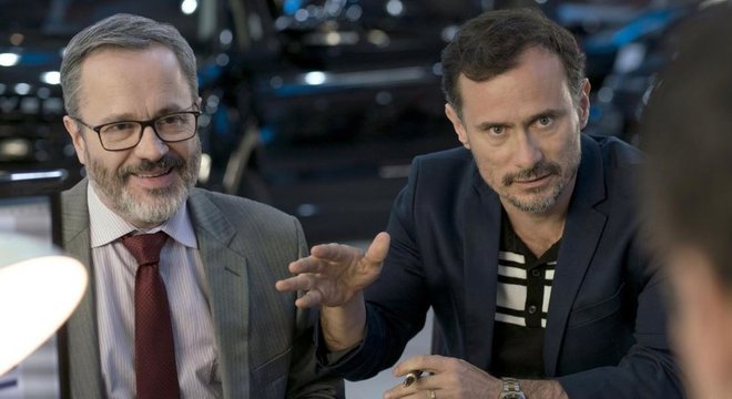 O personagem João Pedro Rangel (esq.) representa o ex-diretor da Petrobras Paulo Roberto Costa