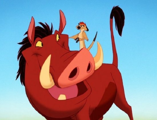 Personagens: Timão e Pumba - Filme: o Rei Leão - Timão e Pumba fazem provavelmente a dupla mais famosa do mundo Disney. Como esquecer dos diálogos repletos de energia e diversão e, claro, da música 