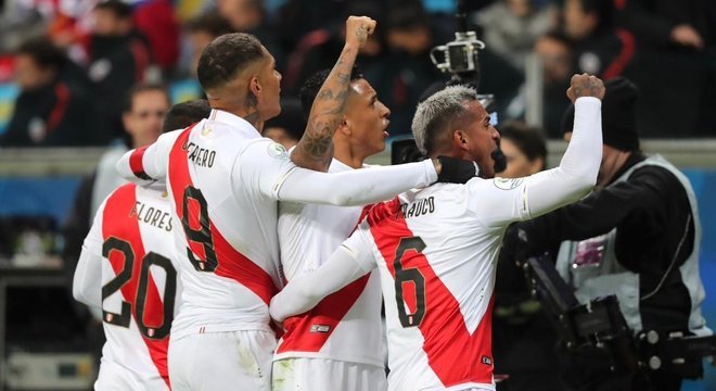 Justa celebração, Peru 3 X 0 Chile