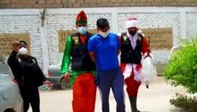 Policial se veste de Papai Noel para prender traficante no Peru