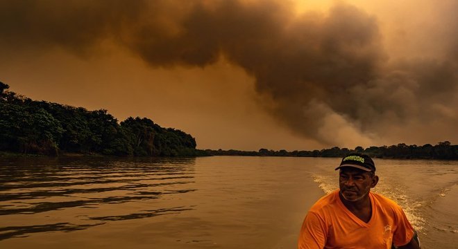 Moradores da região também sofrem com as queimadas que atingem o bioma