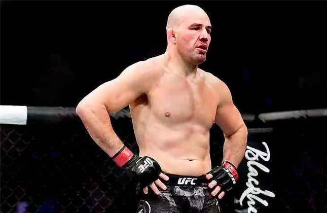 Peso Meio-Pesado (Divisão Masculina) - Glover Teixeira: O lutador é o dono do cinturão da categoria Peso Meio-Pesado (Divisão Masculina) - Glover Teixeira: O lutador é o dono do cinturão da categoria