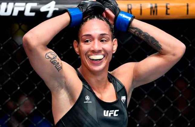 Peso-Mosca (Divisão Feminina) - Talia Santos: Com 19 vitórias e somente uma derrota na carreira e quinto lugar no ranking, ela desafiará Valentina Shevchenko, dona do cinturão da categoria, em junho. O top-15 do peso-mosca ainda tem Jessica Peso-Mosca (Divisão Feminina) - Talia Santos: Com 19 vitórias e somente uma derrota na carreira e quinto lugar no ranking, ela desafiará Valentina Shevchenko, dona do cinturão da categoria, em junho. O top-15 do peso-mosca ainda tem Jessica