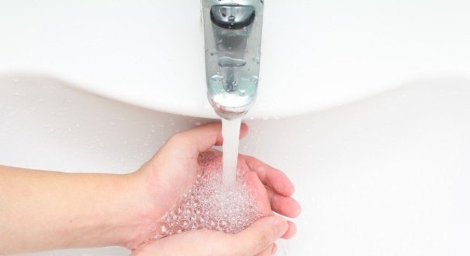 Ritual de lavar as mãos do TOC pode ficar mais frequente na pandemia 