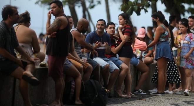 Neurocientista diz, porém, que maior consumo dessas substâncias não implicará dependência pós-covid