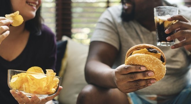 'Nosso apetite não sabe como lidar com esses alimentos ultraprocessados', explicam os pesquisadores