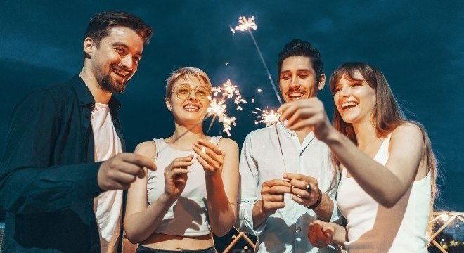 Usamos as mesmas expressões faciais quando estamos vendo fogos de artifício, por exemplo