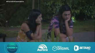 Pétala revela a Bia Miranda que está com medo de ser eliminada na Roça (Reprodução/RecordTV)