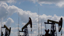 Preços do barril de petróleo atingem o menor patamar desde 2021