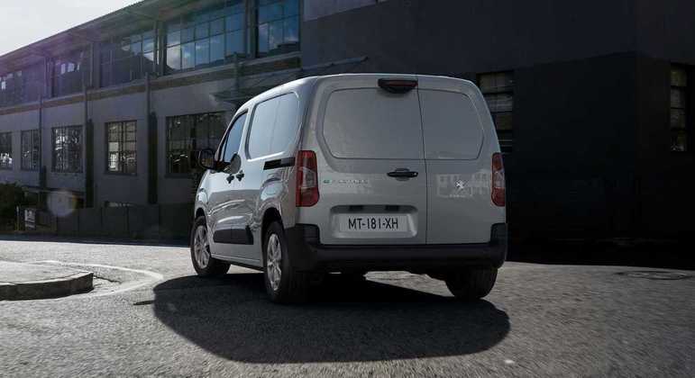 Bateria tem 50 kWh, o que confere autonomia de até 275 quilômetros em um ciclo WLTP