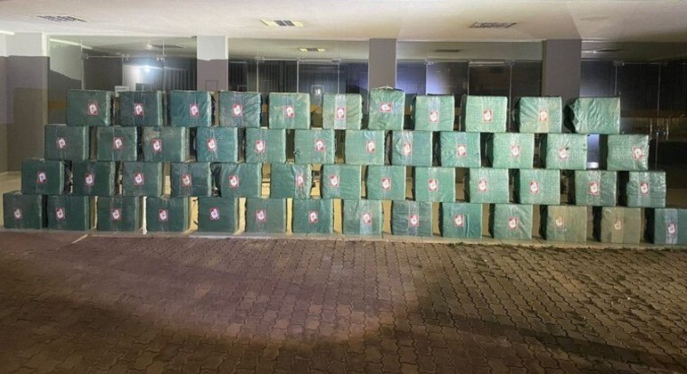 De acordo com a PF, as investigações continuam para identificação de todos os envolvidos.