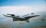 Phenom 300, jato executivo da Embraer, avião que a Americanas vai vender. Divulgação / Embraer