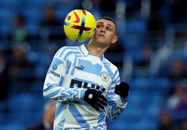 2º Phil Foden (Inglaterra)Clube atual: Manchester City (ING)Posição: meiaIdade: 22 anosValor: 200,5 milhões de euros (R$ 1,14 bilhão)